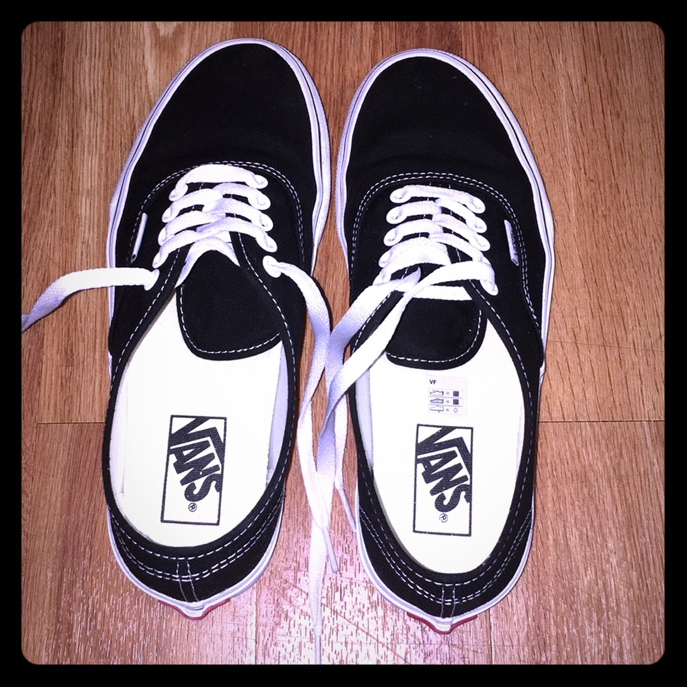 Brand new vans. Never worn before. 35$